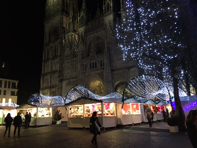 Marché de Noël de Rouen la nuit