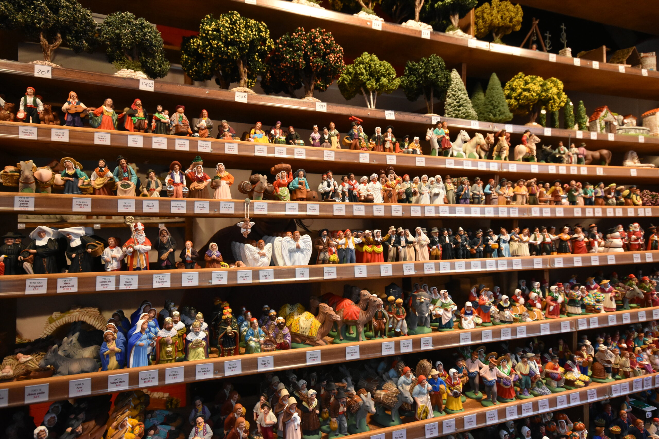 Chalet de santons sur le marché de noël de Rouen